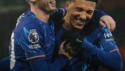 车迷泪目！切尔西2年前38轮英超38球，如今14轮31球英超第一火力