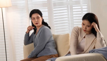 替女儿写作业找工作 枪手妈妈投出100份简历