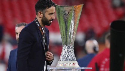 失败赛季！曼联英超第16+欧联亚军 阿莫林:我仍是合适人选