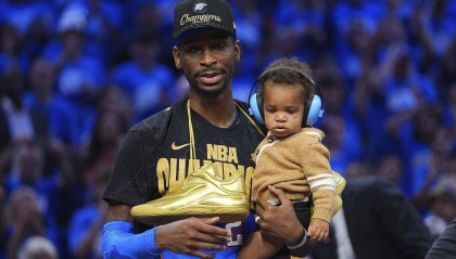 【NBA】总决赛场均30分，亚历山大实现单季包揽MVP+FMVP壮举