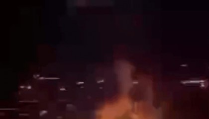 突发！印度向巴基斯坦三地发射导弹，巴方誓言回应！两架印空军战机被击落，巴方全国空域关闭48小时