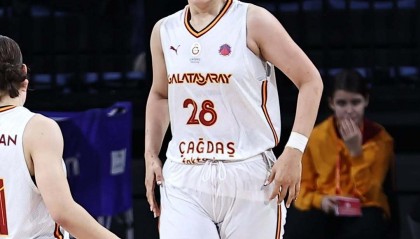 全场最高！李月汝欧女杯砍24分11板 出战6场球队全胜