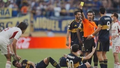 世俱杯-冲突不断+三现红牌 本菲卡2-2战平博卡青年