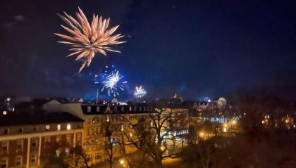 中国烟花在德国卖断货？浏阳烟花企业：今年订单迎来激增｜封面深镜