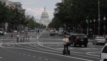 美大选提前结束，下任总统毫无悬念？最新民调曝光，属实出人意料 ​