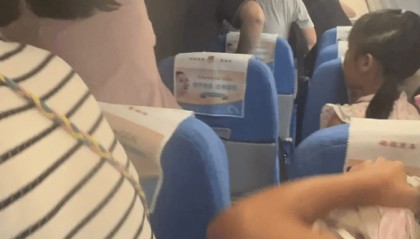 充电宝突然在机舱冒烟！厦门航空回应