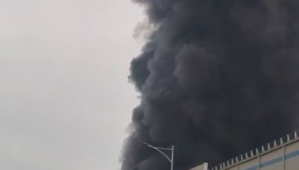 重庆江北区一工厂起火，消防：火势已得到控制，无人员伤亡