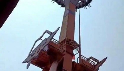 大摆锤悬停空中1分钟，杭州乐园回应：两边体重恰好持平，概率万分之一