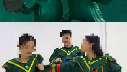 北京理工大学学位服酷似“结界兽”引吐槽，校方：可免费租借往年学位服