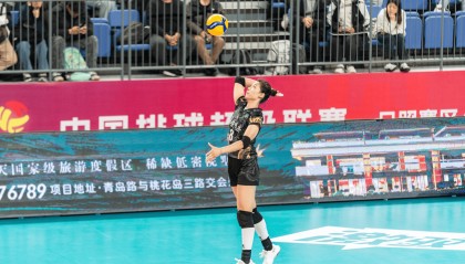 女排-杨涵玉20分山东3-2北京 庄宇珊31分福建1-3江苏