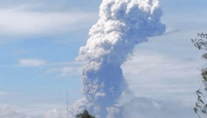 顾不上南海了！数万人连夜逃离！一则猛料突然传出，局势愈发严峻