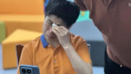 湖南网友在视频中听到方言“双塘村”，只用一天，漂泊18年的女子找到家