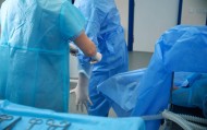 62岁抑郁症男子割腕送医后坠亡 家属起诉医院索赔150余万 一审被驳回