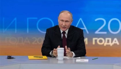 放下武器投降！看到乌克兰惨状后，全世界都看清了当美国盟友没有好下场