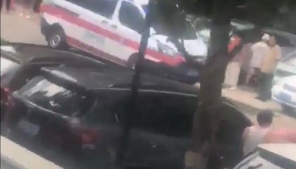 突发！山东一小区内部道路发生车祸，致1死4伤，警方通报→