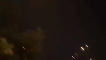 对话留守以色列的中国人：因薪资丰厚未撤离，每天向家人报平安