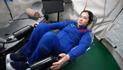 杨利伟飞天时王浩泽还在上初中！90后女航天员：没有什么事情是女孩子不能做的