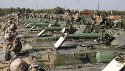 走投无路！74岁老将罕见出山，台当局紧急下令囤粮，赖清德无作为