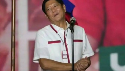 “第二个乌克兰”浮现？连夜遣返上百名中国人！中方罕见表示支持