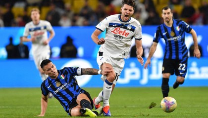 意超杯-邓弗里斯倒钩破门+世界波 国米2-0亚特兰大进决赛