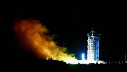 圆满成功×2 长征系列火箭一日双发