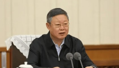 当过巴彦淖尔市市长、呼和浩特市市长、内蒙古自治区政府副主席等，王波被逮捕