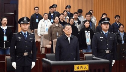 当了10年浙江省副省长，朱从玖涉案过亿，被判无期