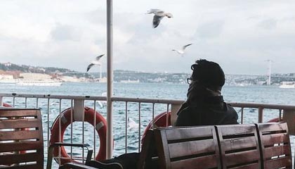 美股期货集体下挫