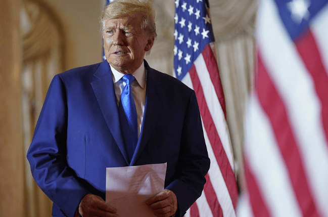 一觉醒来,哈里斯提前出局,特朗普宣布不参加!奥巴马还来帮倒忙