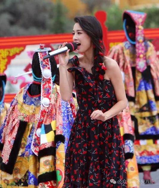 好嚣张!他和老婆上节目,却半夜偷着和老婆闺蜜联系?