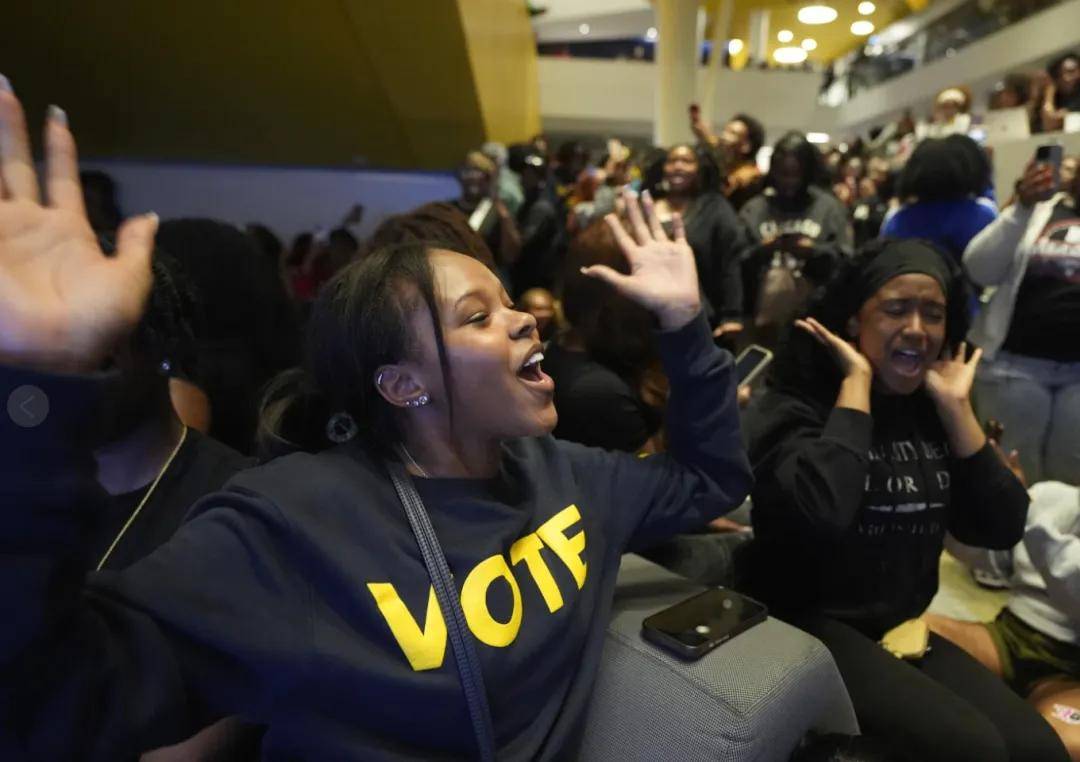 选前不被看好的特朗普,何以取得历史性胜利?