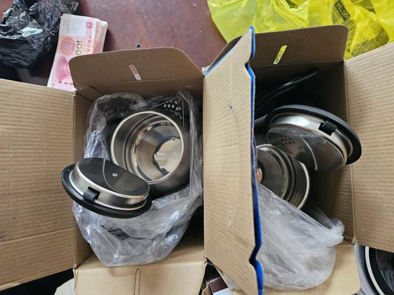 热水壶和“喜糖”里藏着大把现金,浙江多地已发生,警方提醒:司机请警惕