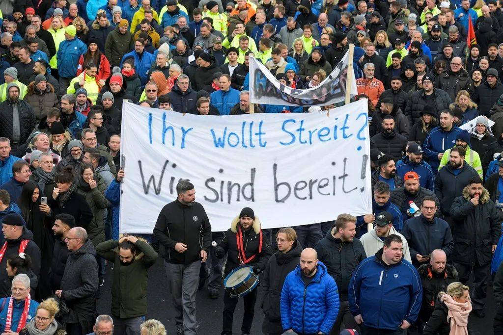 大众汽车10万工人罢工,欧洲汽车业怎么了?