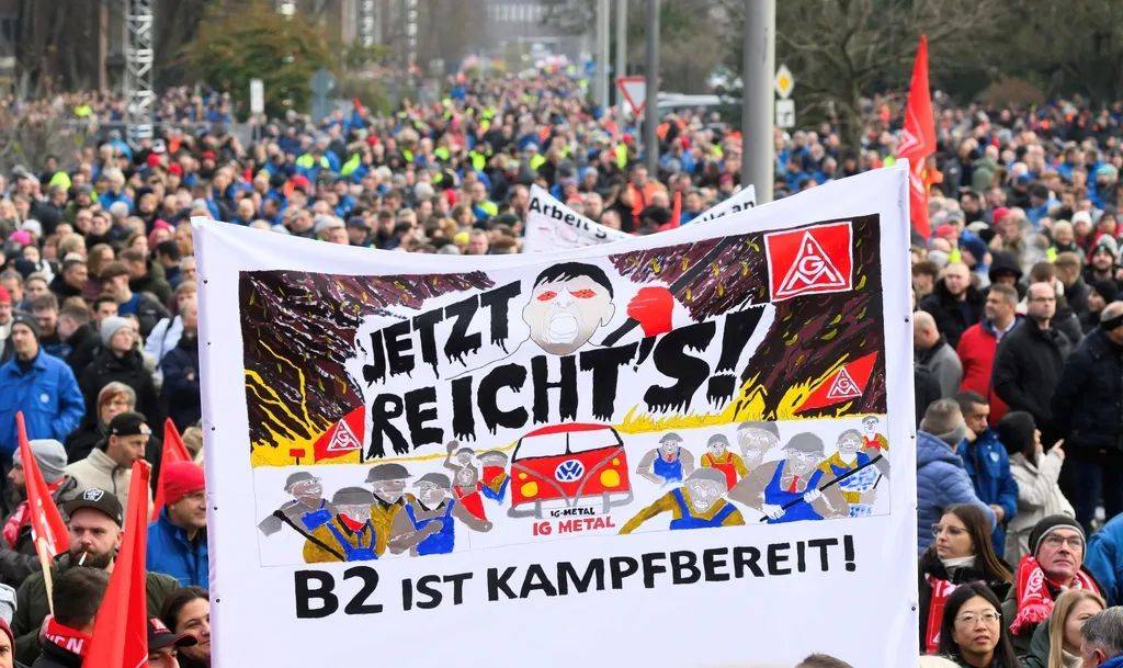 大众汽车10万工人罢工,欧洲汽车业怎么了?