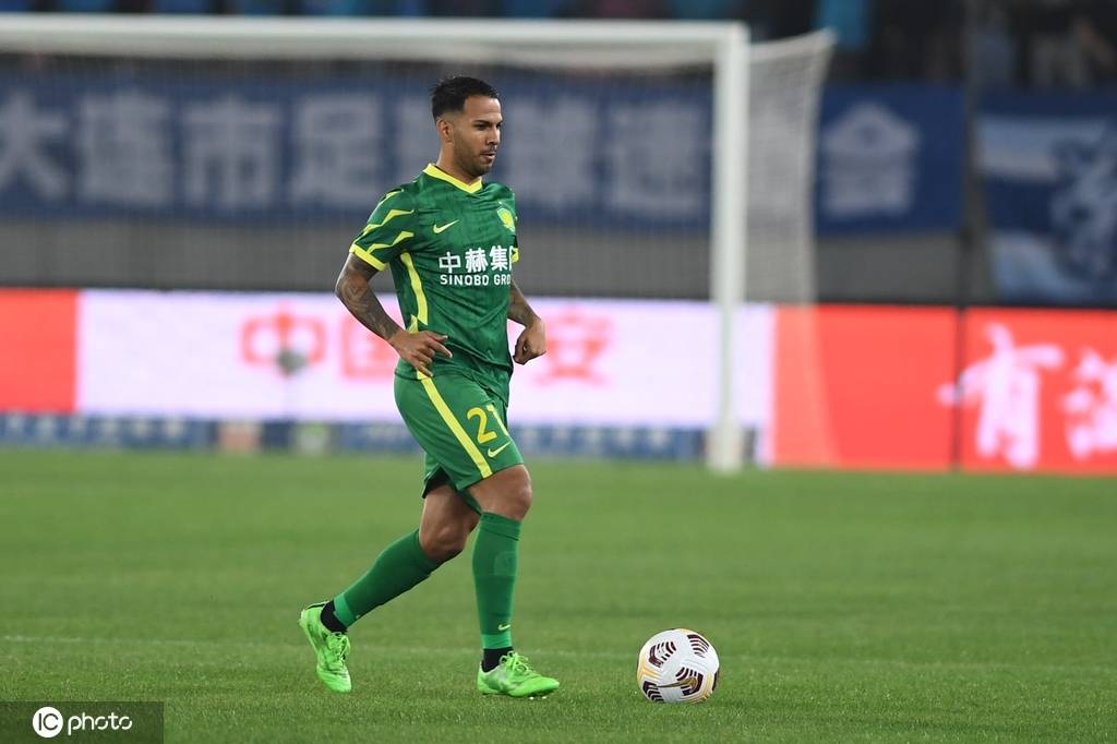 中超转会风向标:泰山与多名外援传绯闻 比埃拉无缘回归国安