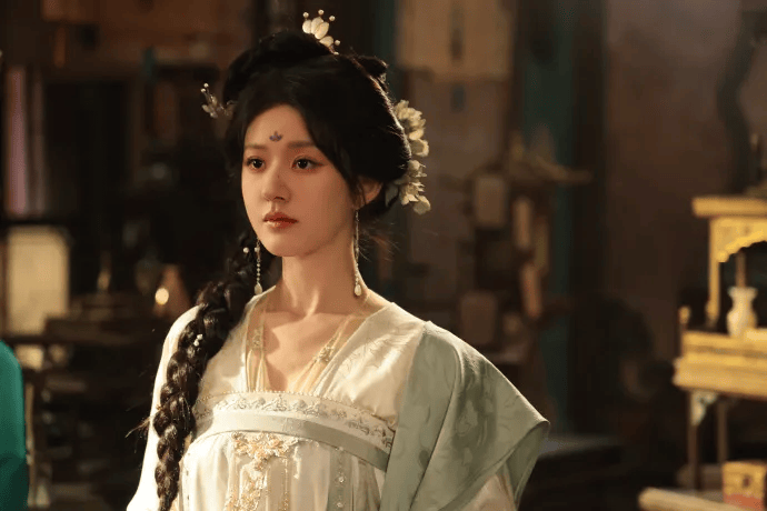 知名女演员病后首度公开露面:双手不灵便、走路变困难