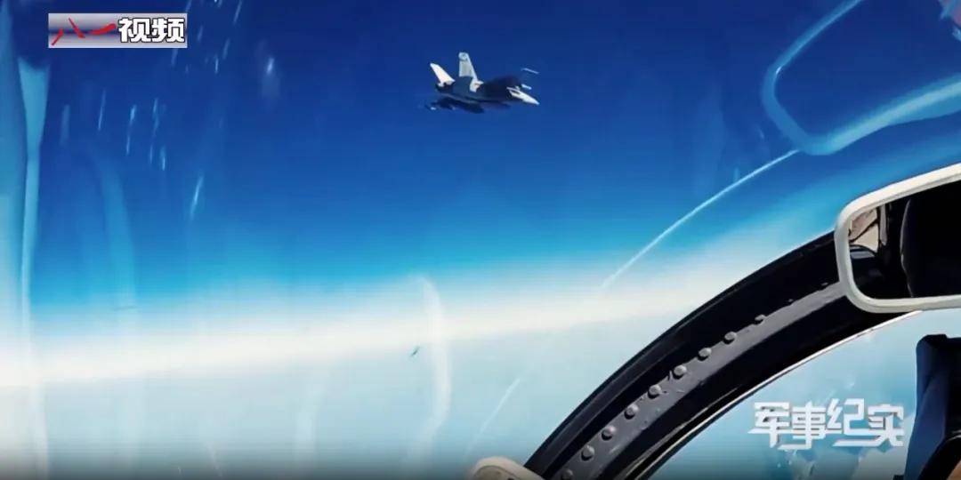 歼-10C赢在哪里?巴防长证实:印巴空战歼-10CP成功逼退“阵风”