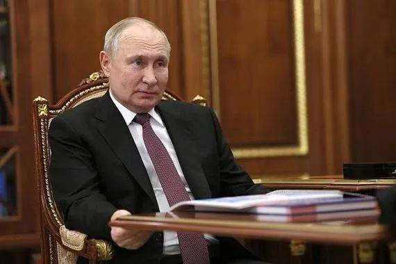 特朗普同意,对中印加税500%!美议员大放厥词,这事跟普京有关?