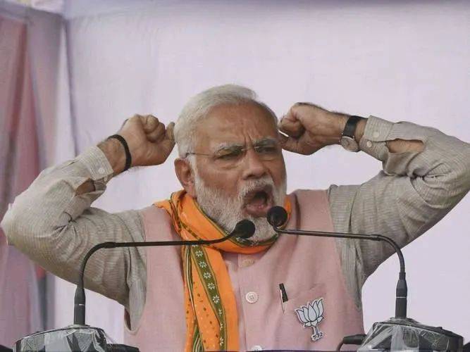 特朗普同意,对中印加税500%!美议员大放厥词,这事跟普京有关?