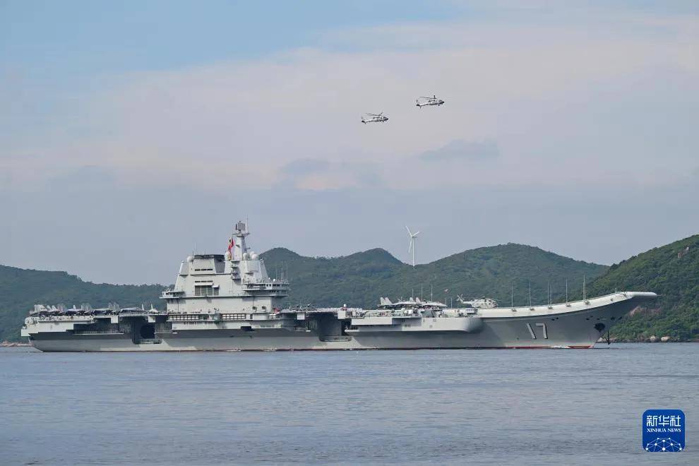 凭什么每次都让香港群众先看航母?香港:世界各国的航母我都见过