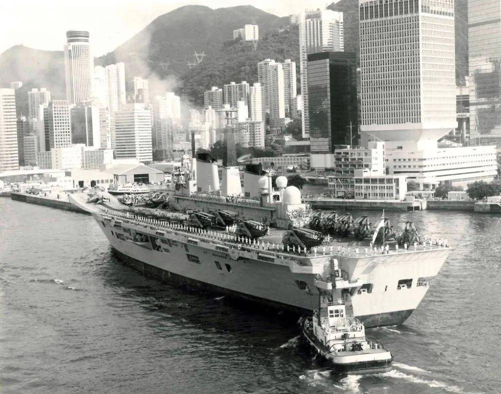 凭什么每次都让香港群众先看航母?香港:世界各国的航母我都见过