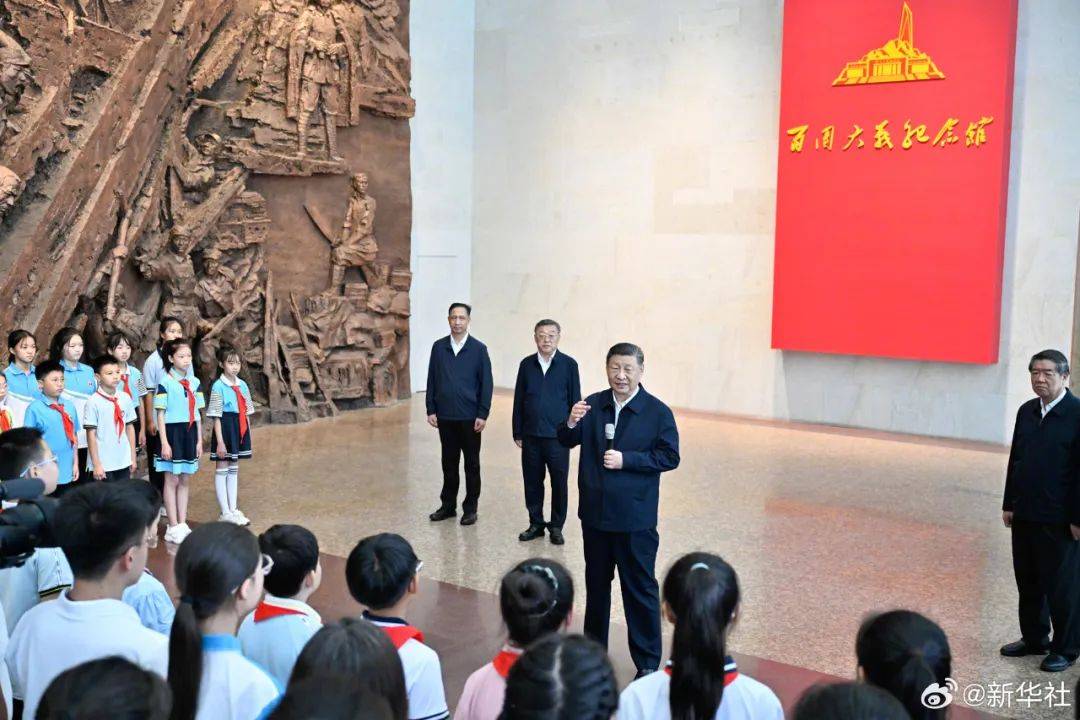 习近平:做一个堂堂正正、光荣自豪的中国人