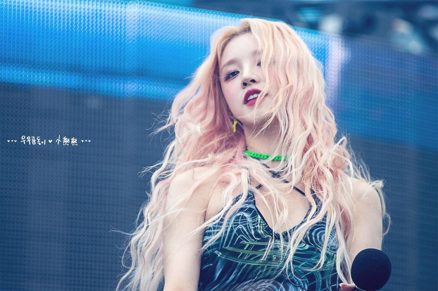 韩国水弹音乐节名场面:宋雨琦宣美柳智敏性感火辣权恩妃超撩人