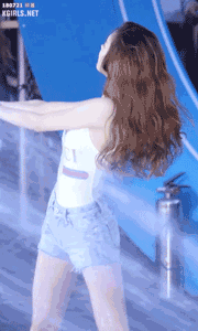 韩国水弹音乐节名场面:宋雨琦宣美柳智敏性感火辣权恩妃超撩人