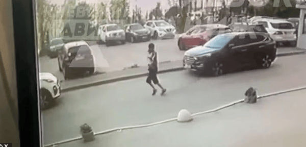 乌克兰国家安全局官员当街被杀,凶手开5枪后逃跑