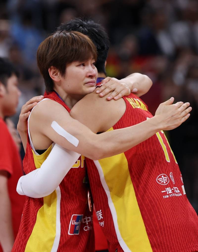 杨舒予谈落泪:和姐姐们最后一次打亚洲杯,人生总要有点挑战