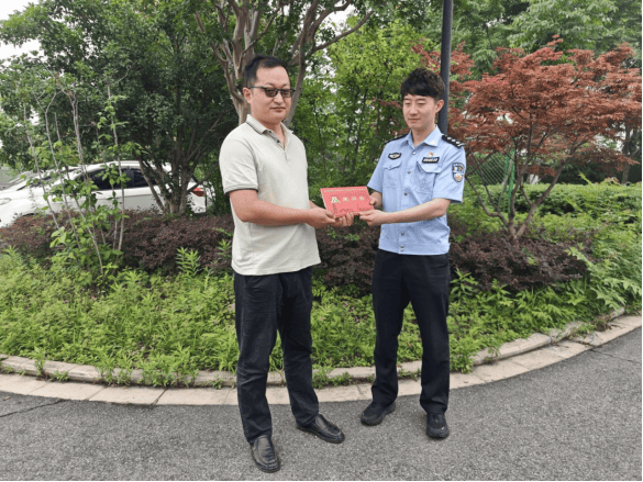 三次“急刹车”止损百万元,常州经开区3人受见义勇为奖励