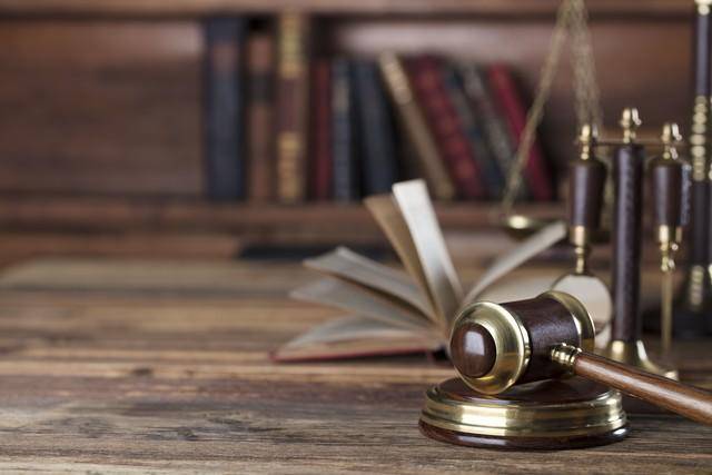 六旬男子给00后情人转款80余万元,妻子起诉归还 法院判决:赠与无效,返还!