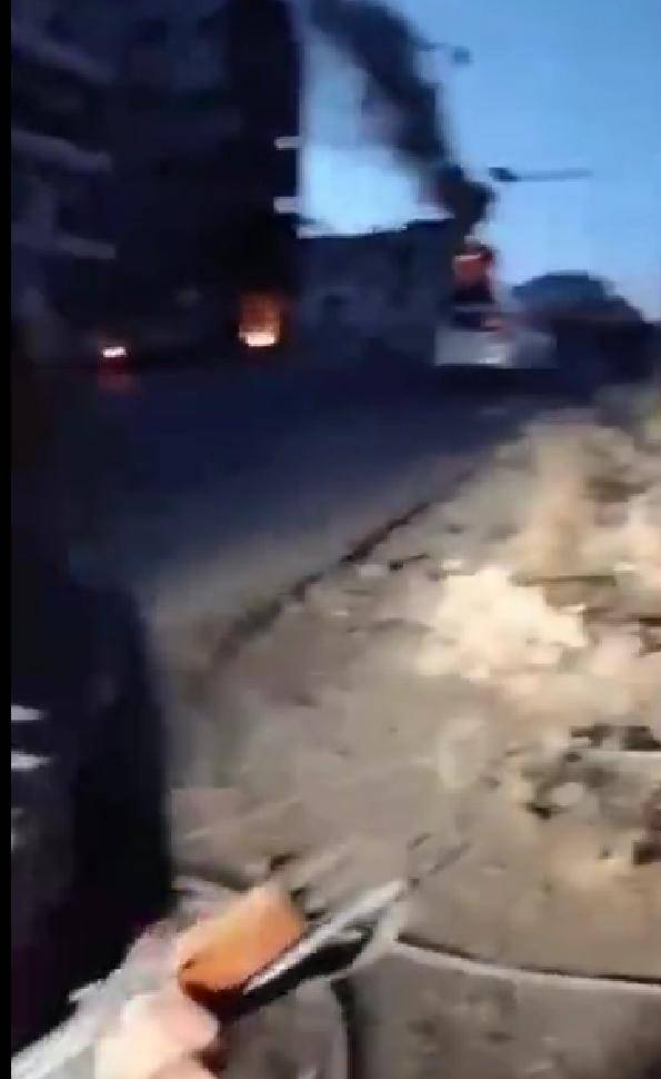 乱了!狙击手现场直播被杀,叙利亚战斗动员,起义军向朱拉尼开打