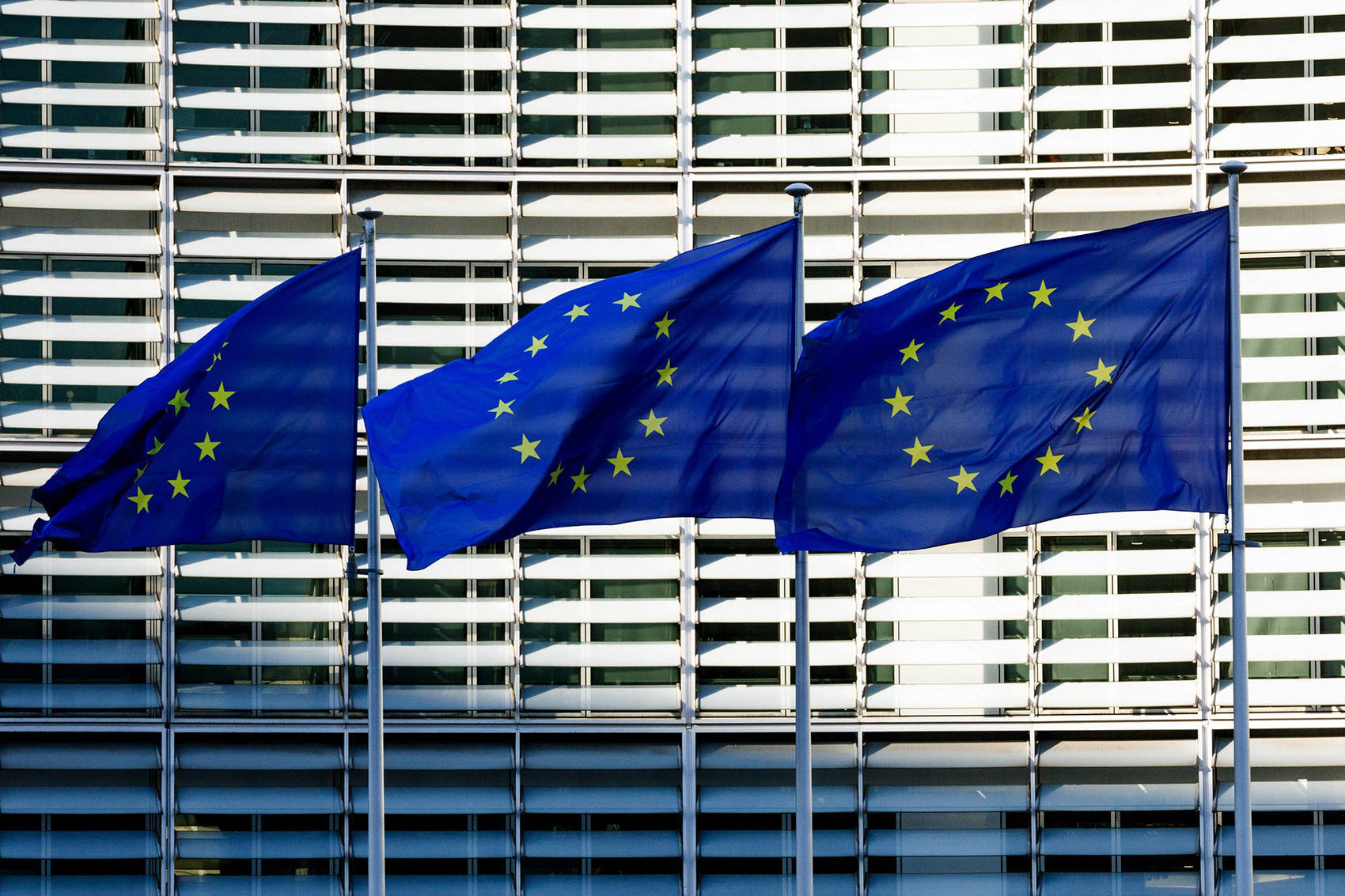 欧盟通过了:报复美国!价值930亿欧元,涉及飞机、汽车!欧洲股市集体高开